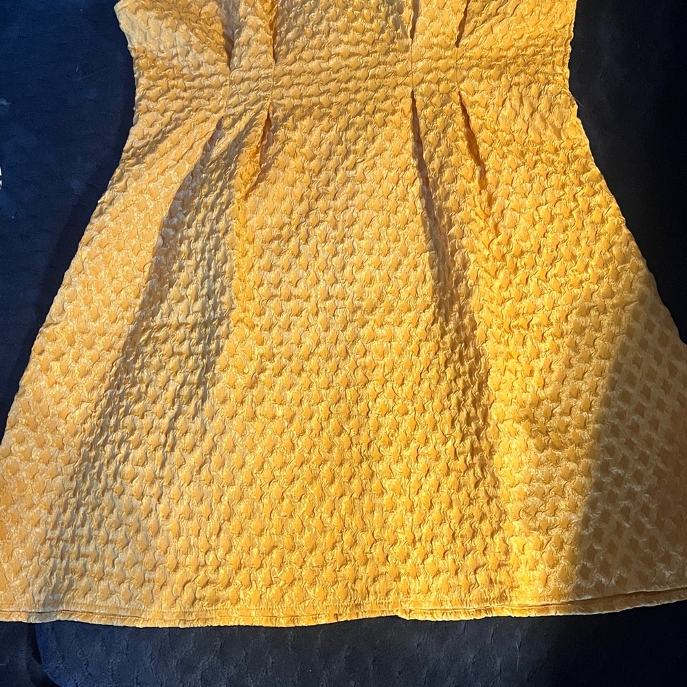 Textured Gold Sleeveless Top